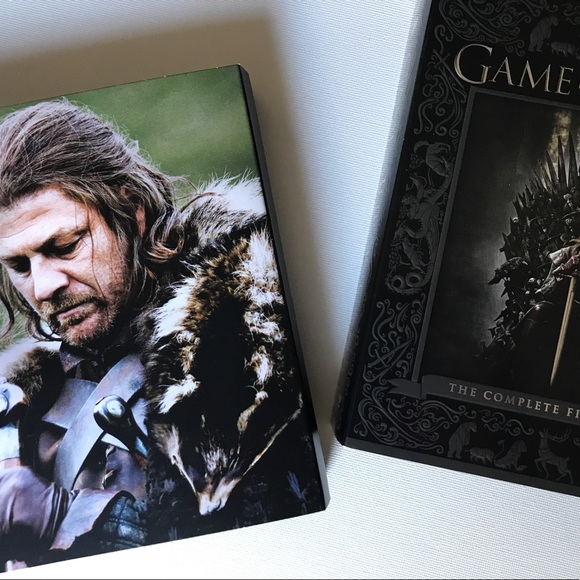 Game of Thrones (Complete Season 1) Blu-ray/DVD Collector’s Box Set - Picture 2 of 5